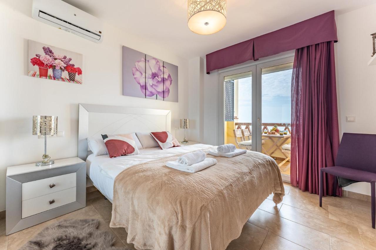 Spectacular Sea Views Parking And Pool Apartment *