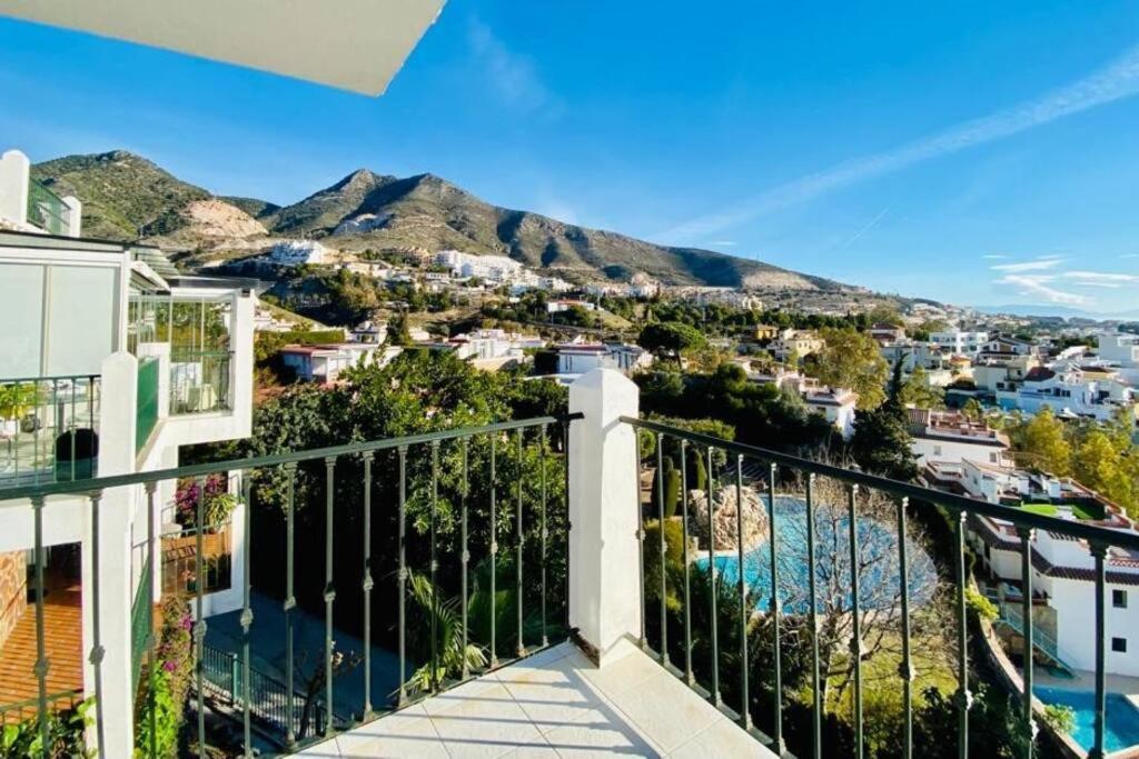 Apartment 3 Bedroom Semi Detached With Stunning Views!