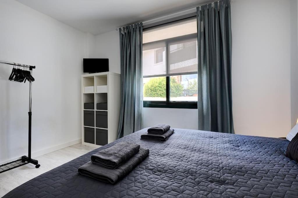 Apartment 3 Bedroom Semi Detached With Stunning Views!