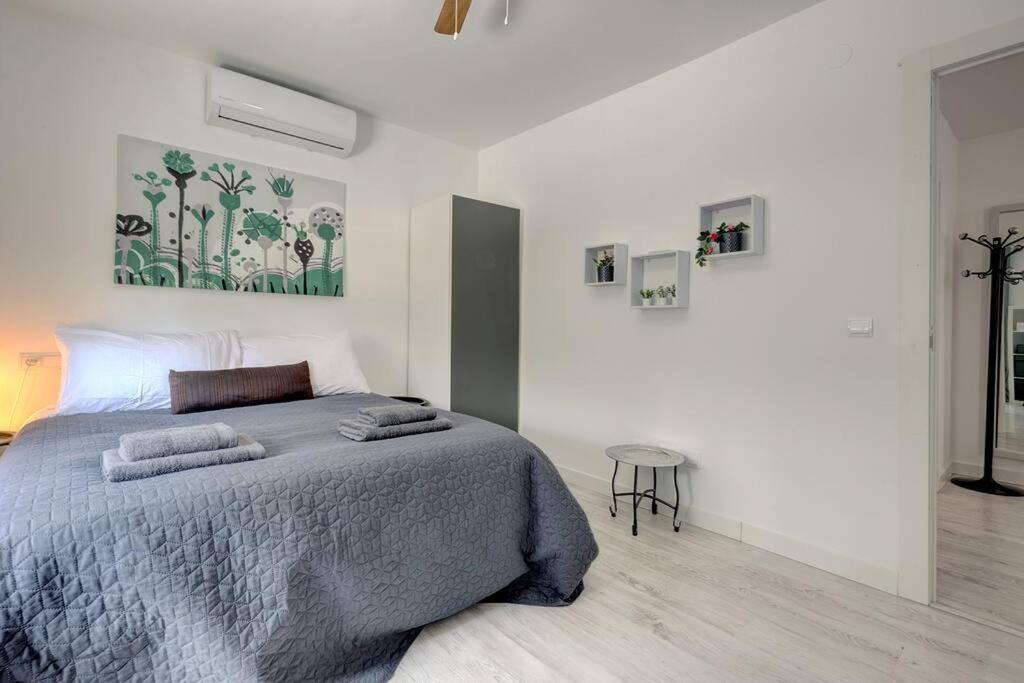 3 Bedroom Semi Detached With Stunning Views!