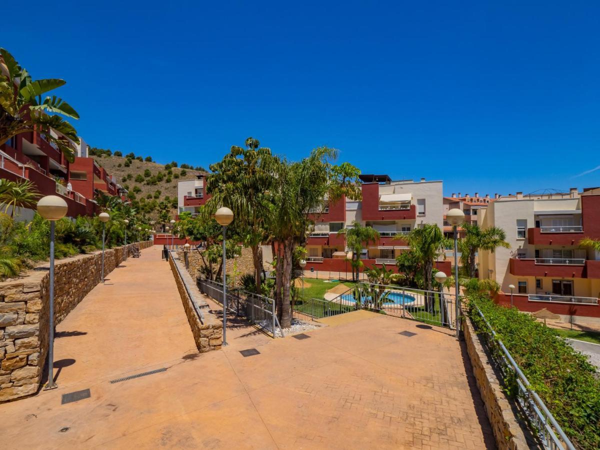 Cubo's Benalvistas Urban Love & 2 Free Parking
