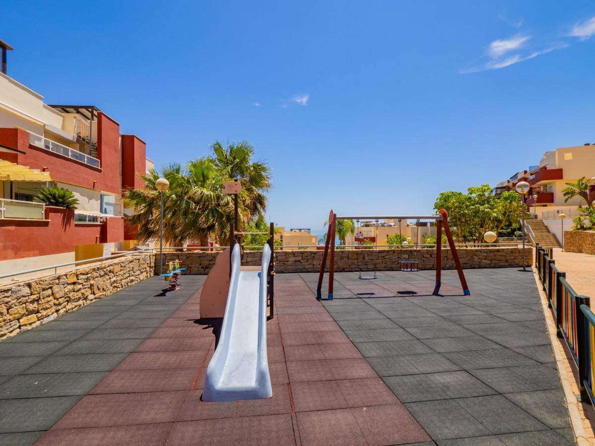 Cubo's Benalvistas Urban Love & 2 Free Parking Benalmadena