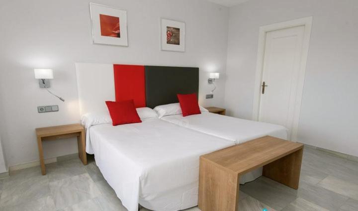 Aparthotel First Flatotel International 3*