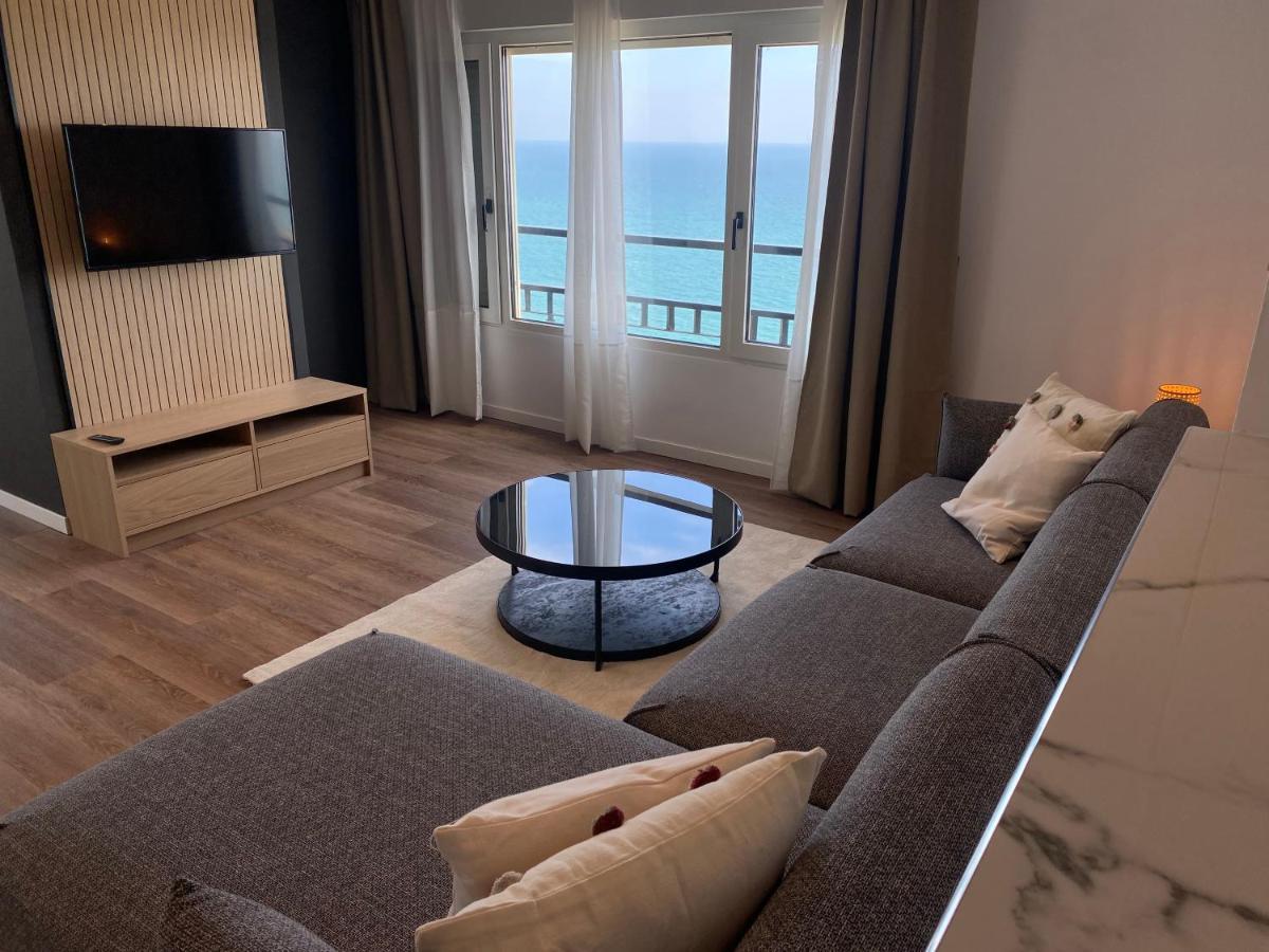 Aparthotel First Flatotel International 3*