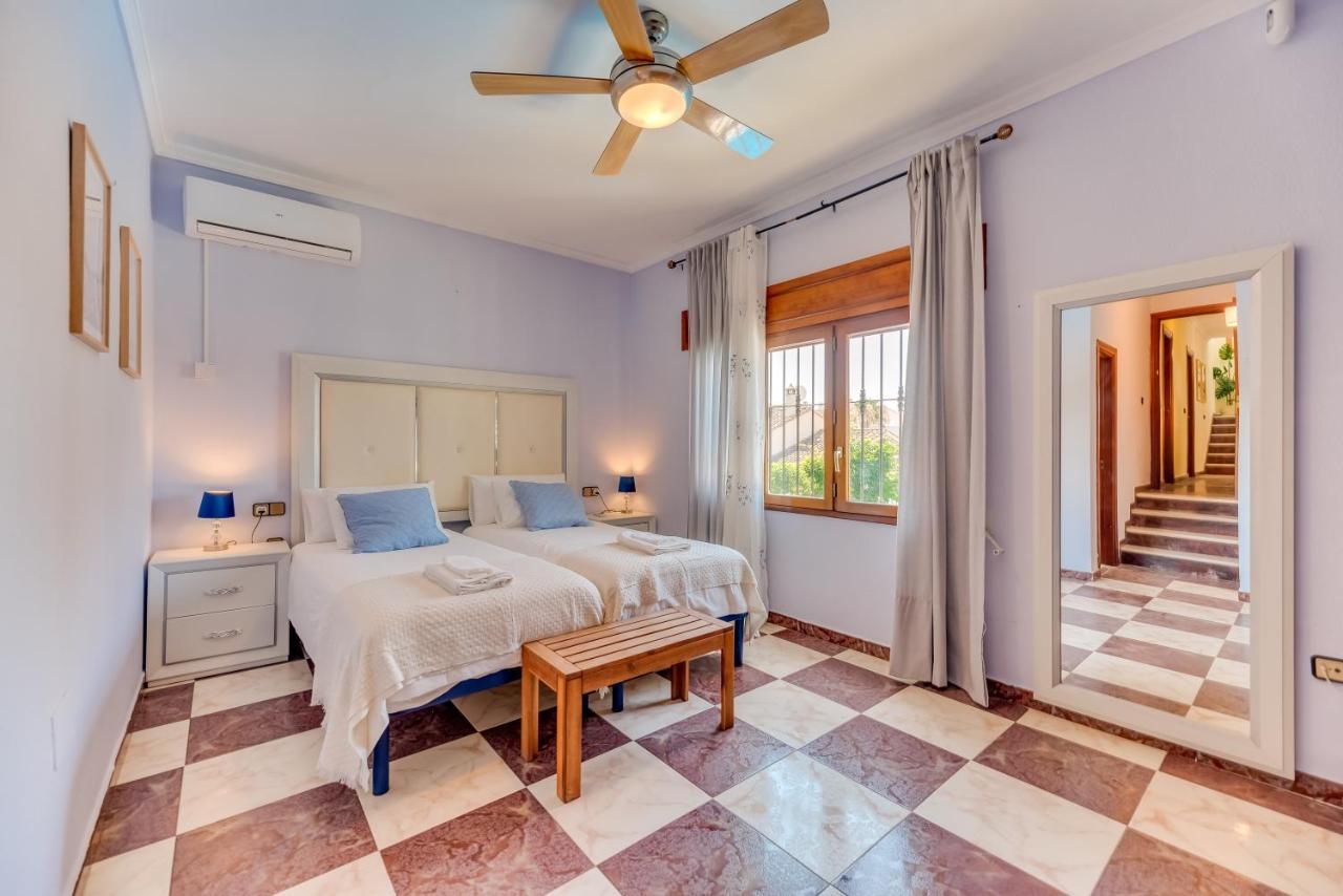 Villa Vb Goya 7br Andalusian By The Marina
