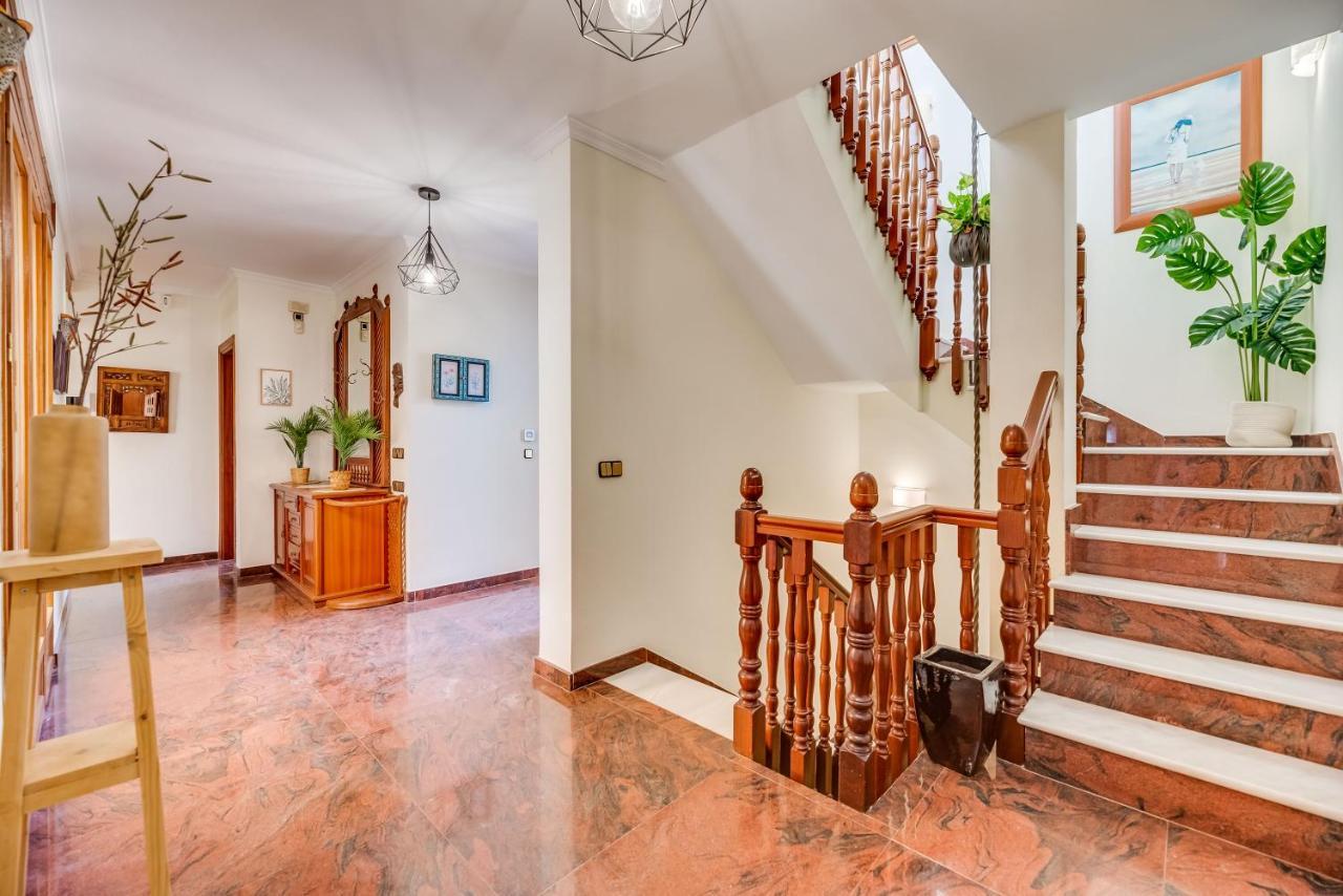 Villa Vb Goya 7br Andalusian By The Marina