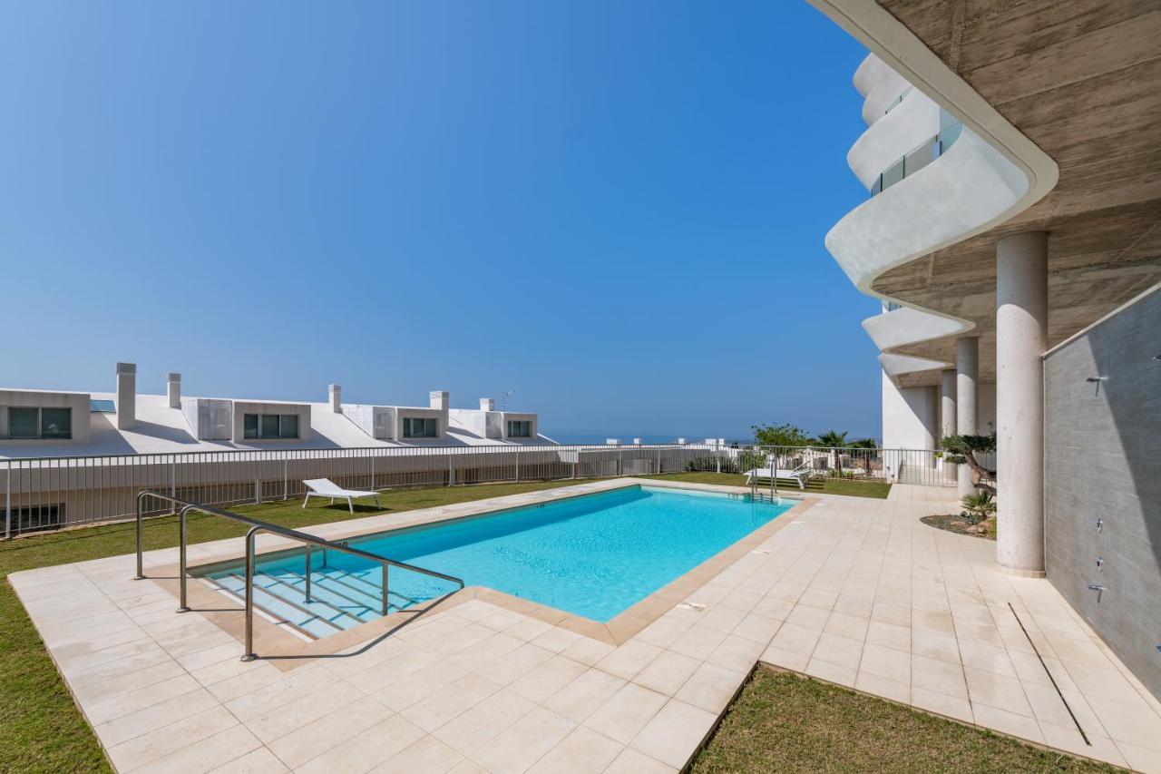 3 Bedroom Sea View Stupa Hills *