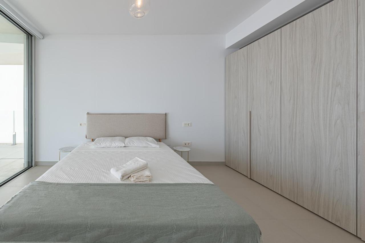 Apartment 3 Bedroom Sea View Stupa Hills