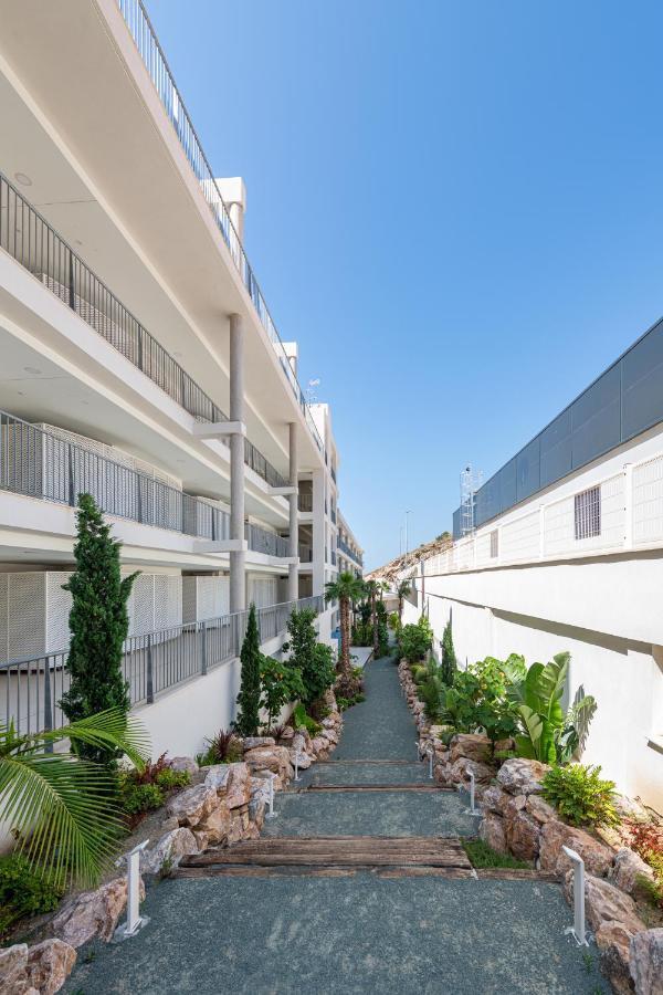 3 Bedroom Sea View Stupa Hills Apartment