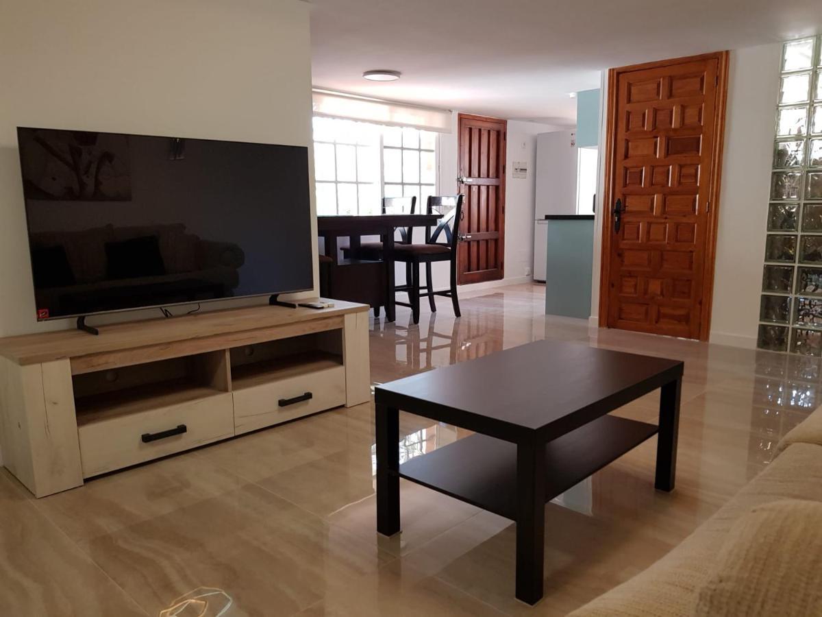 Deluxe Athos 50 Mp Garden Patio Golf & Guest house