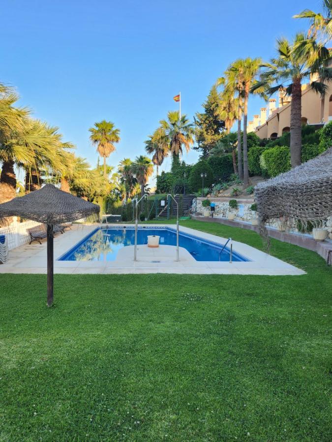 Guest house Deluxe Athos 50 Mp Garden Patio Golf & *