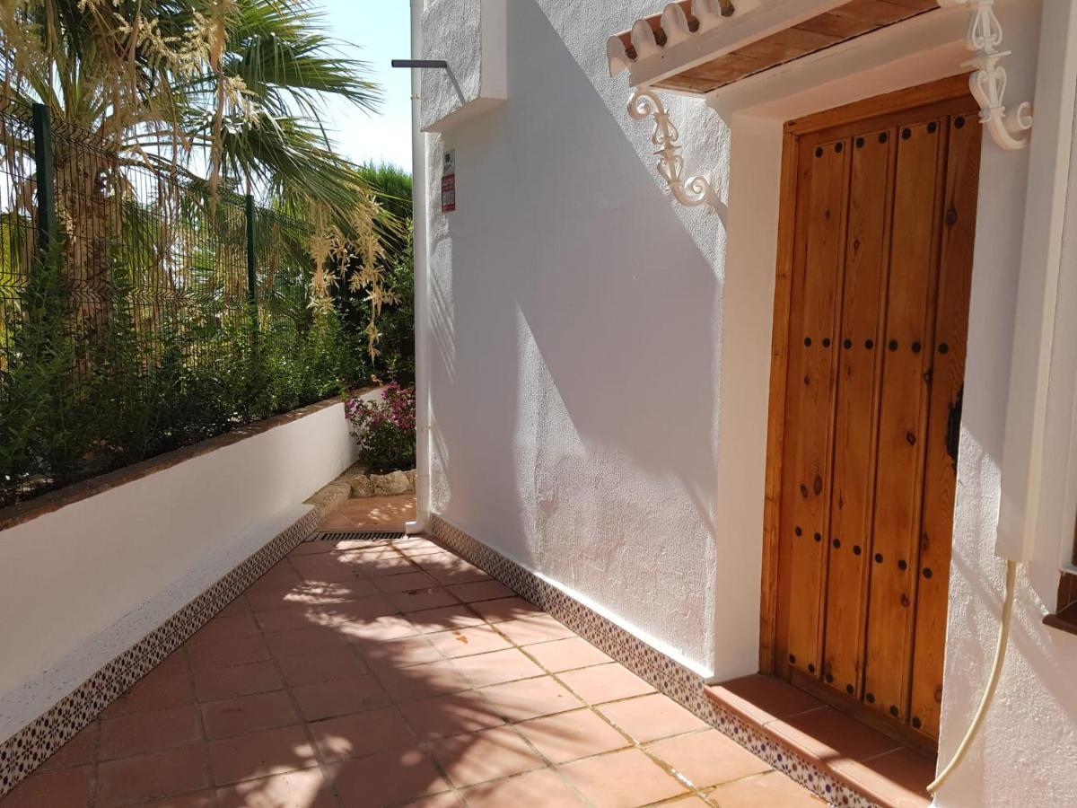 Deluxe Athos 50 Mp Garden Patio Golf & Guest house Benalmadena