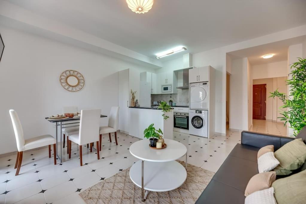 Lxr La Perla Renovated 2hab. Apartment