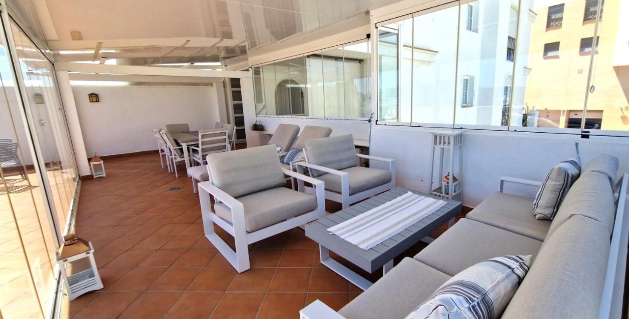 2 Bed. Amazing Sea Views Apartamento Benalmádena