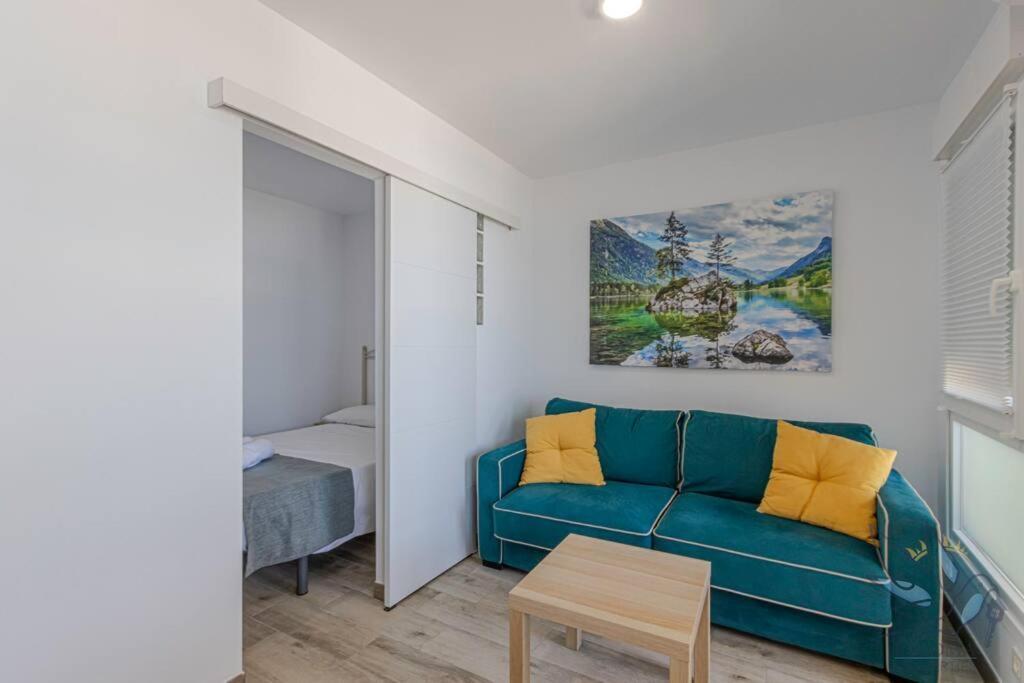 Aloha Playa With Sea Views In Front Of The Benalmadena