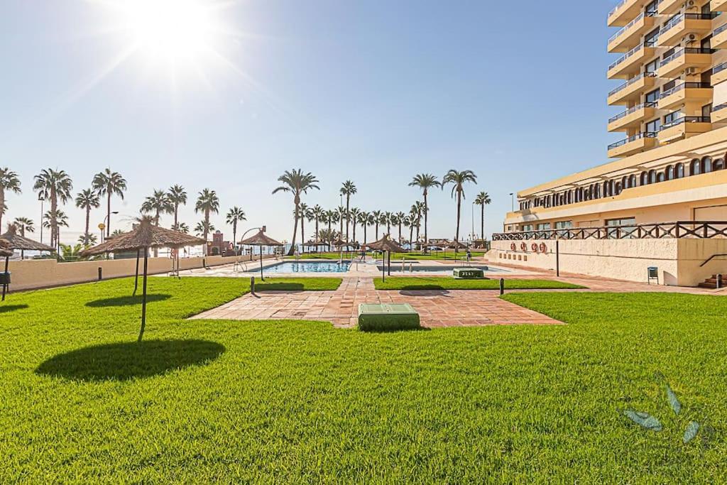 Apartment Aloha Playa With Sea Views In Front Of The *