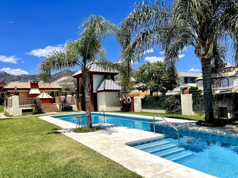Family In Private Urbanisation With Large Community Pool * Benalmadena