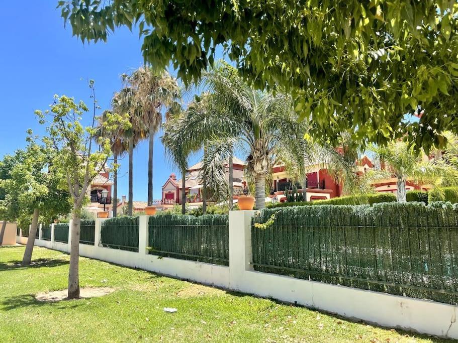 Family In Private Urbanisation With Large Community Pool * Benalmadena