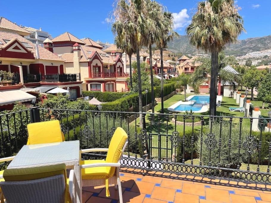 Family In Private Urbanisation With Large Community Pool * Benalmadena