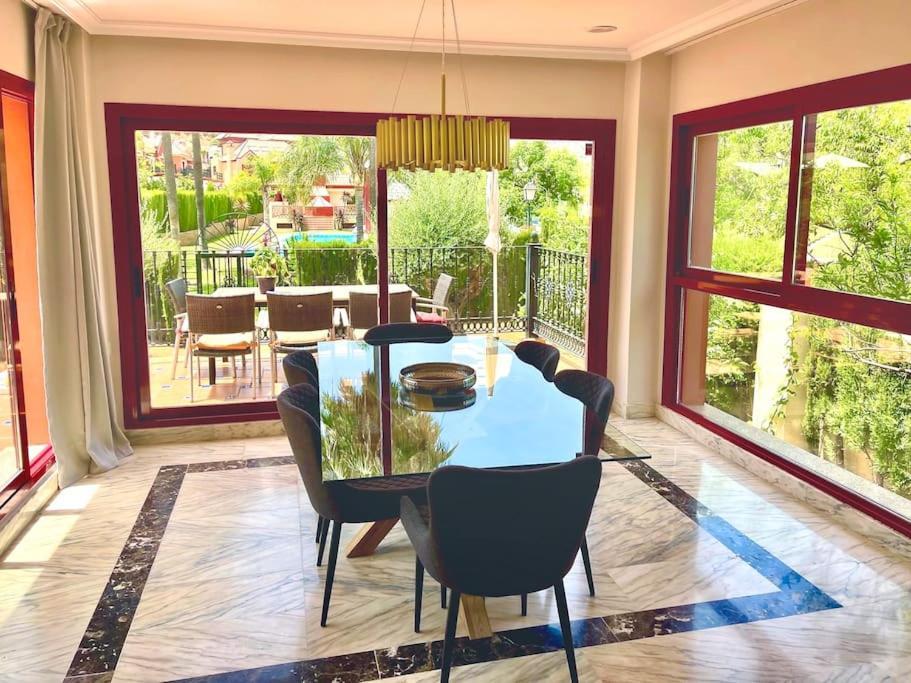 Family In Private Urbanisation With Large Community Pool * Benalmadena