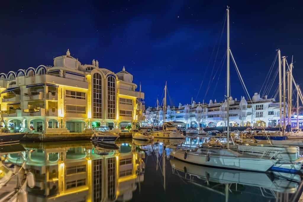 Family In Private Urbanisation With Large Community Pool Benalmadena