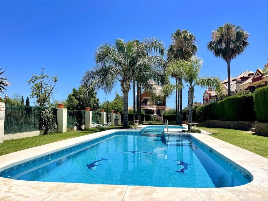 Villa Family In Private Urbanisation With Large Community Pool *