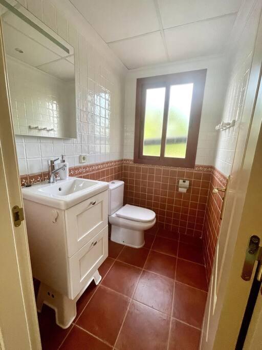 Family In Private Urbanisation With Large Community Pool * Benalmadena