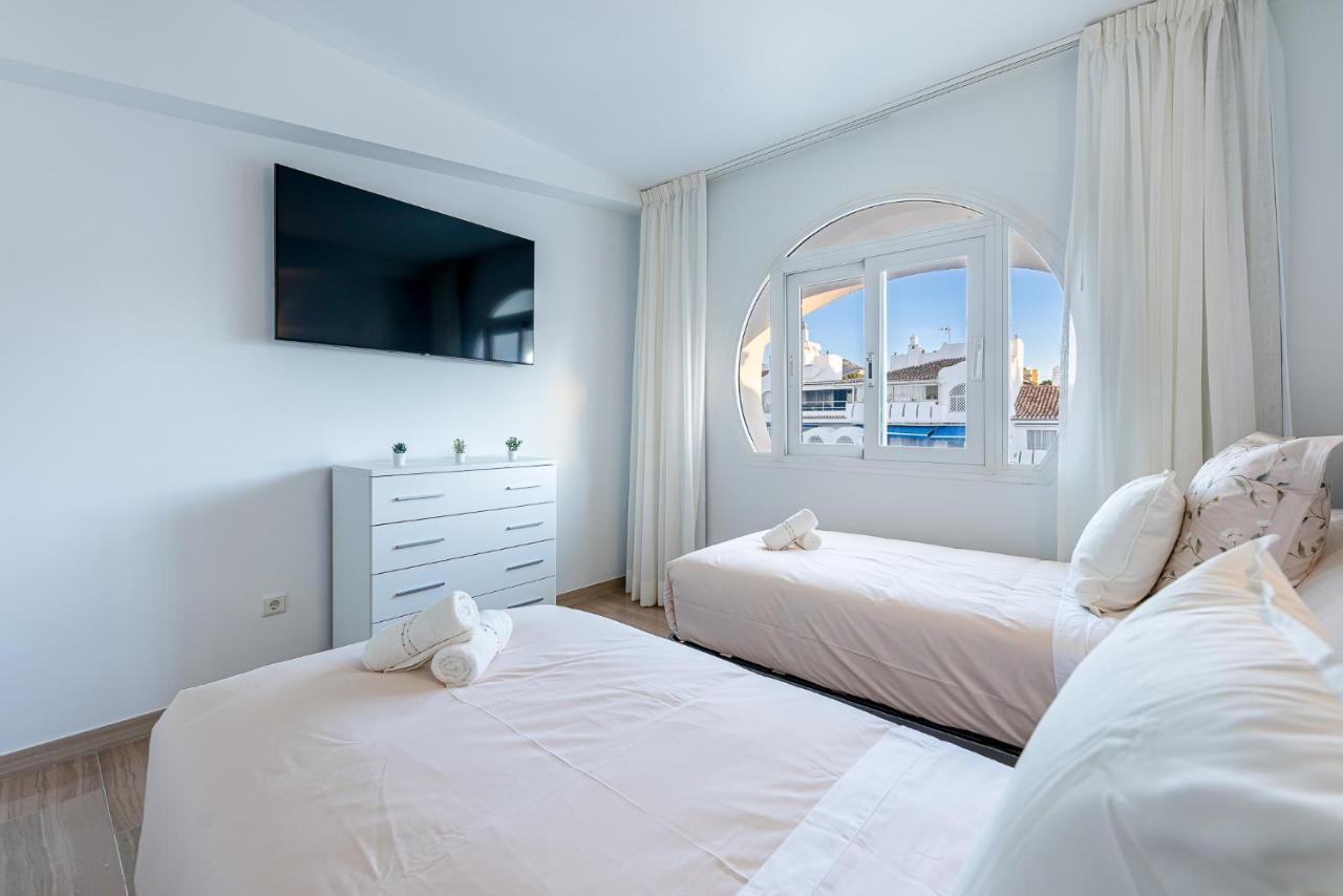 Atico Puerto Marina First Island With Sea Views And Rooftop Pool Benalmadena