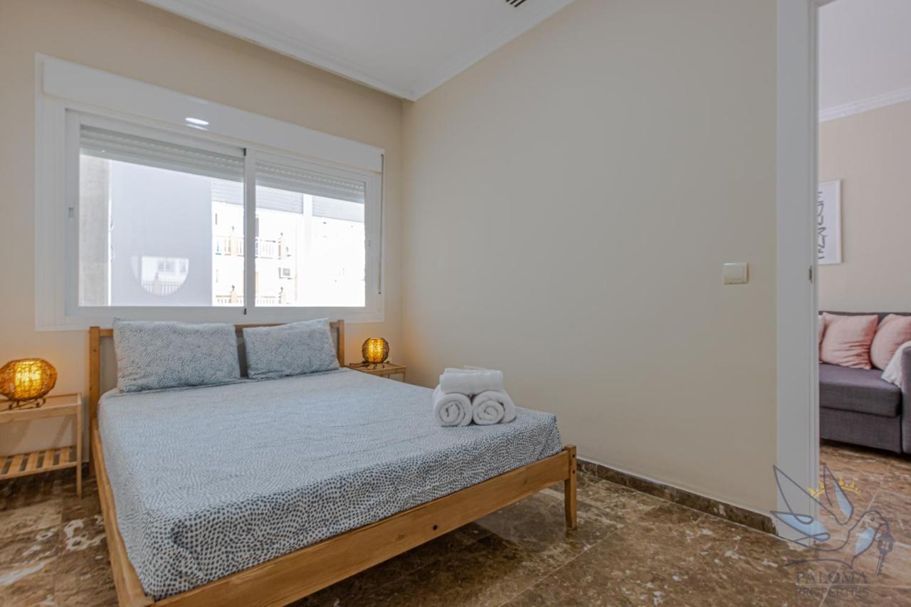 Bright 50 Mt From The Appartement Benalmádena