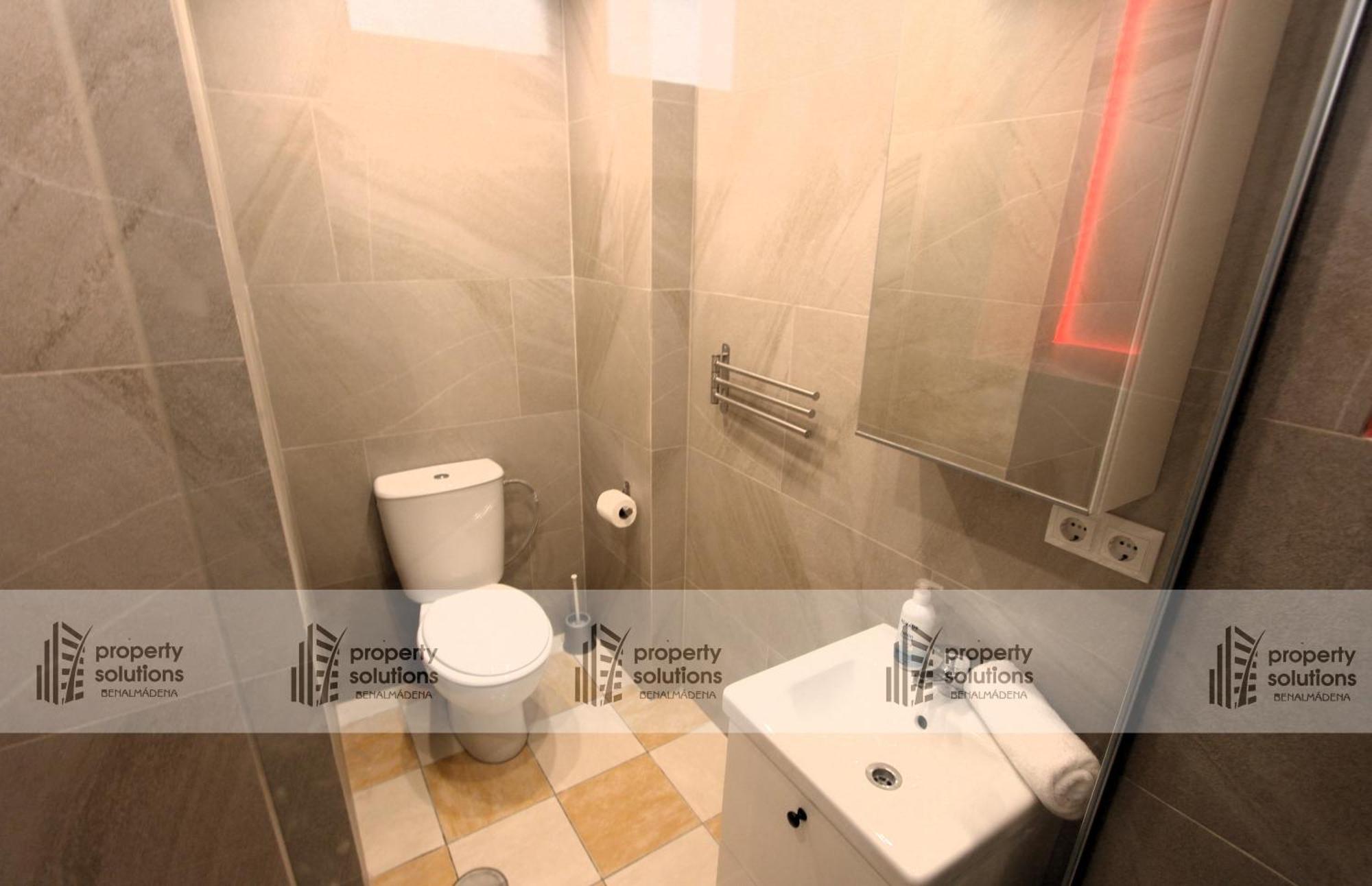 427 Estudio En Jupiter - Vista A La Piscina, El Mar Y Montana Benalmádena