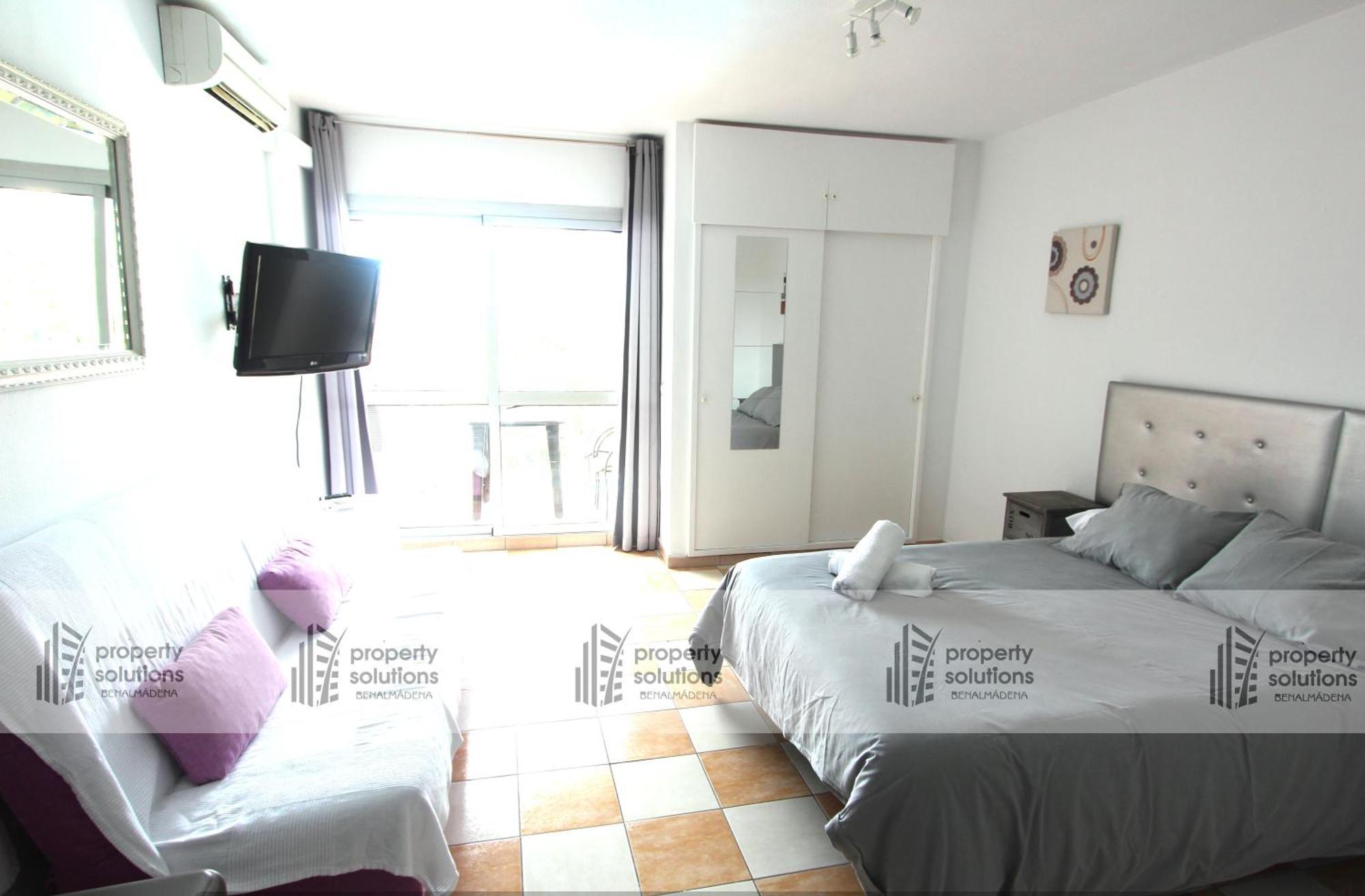 427 Estudio En Jupiter - Vista A La Piscina, El Mar Y Montana Benalmádena