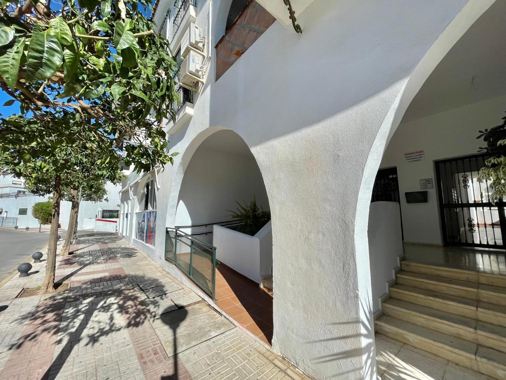Lafrenchtouch - Centrico Con Piscina Junto Al Tren Apartment *
