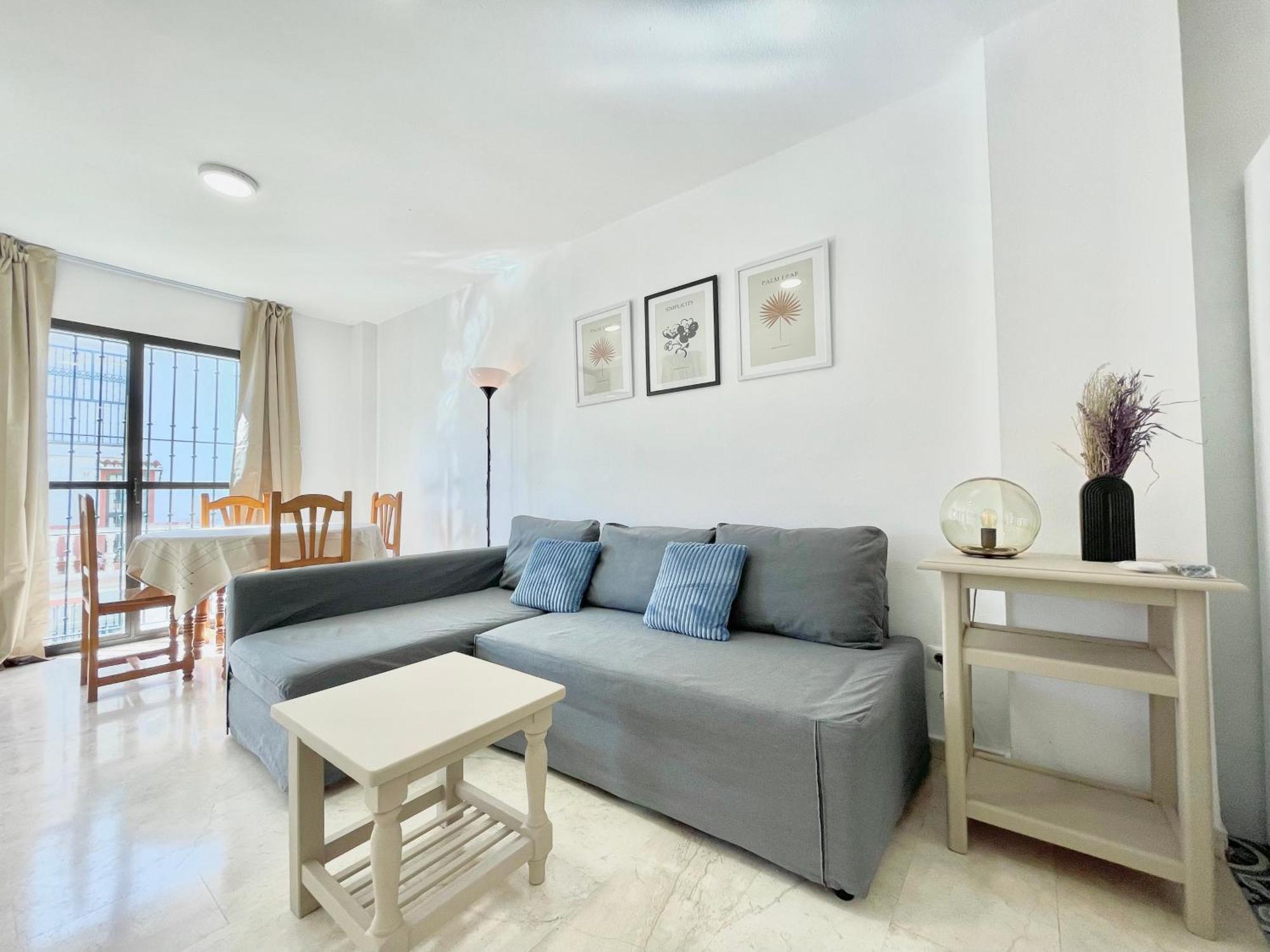 Lafrenchtouch - Centrico Con Piscina Junto Al Tren Apartment Benalmadena