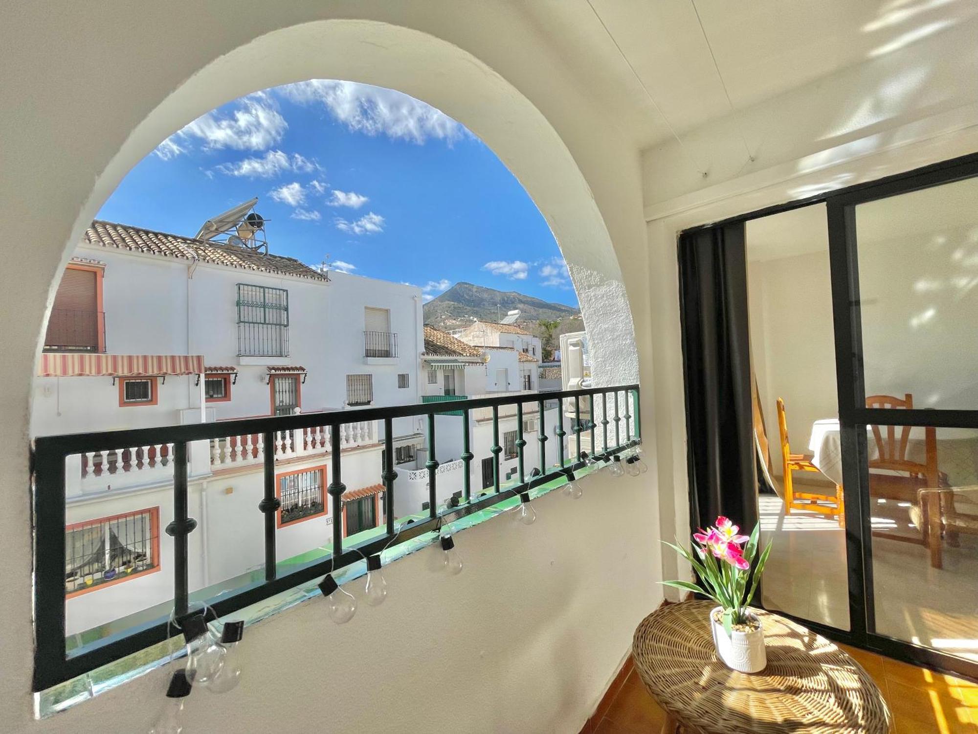 Lafrenchtouch - Centrico Con Piscina Junto Al Tren Apartment