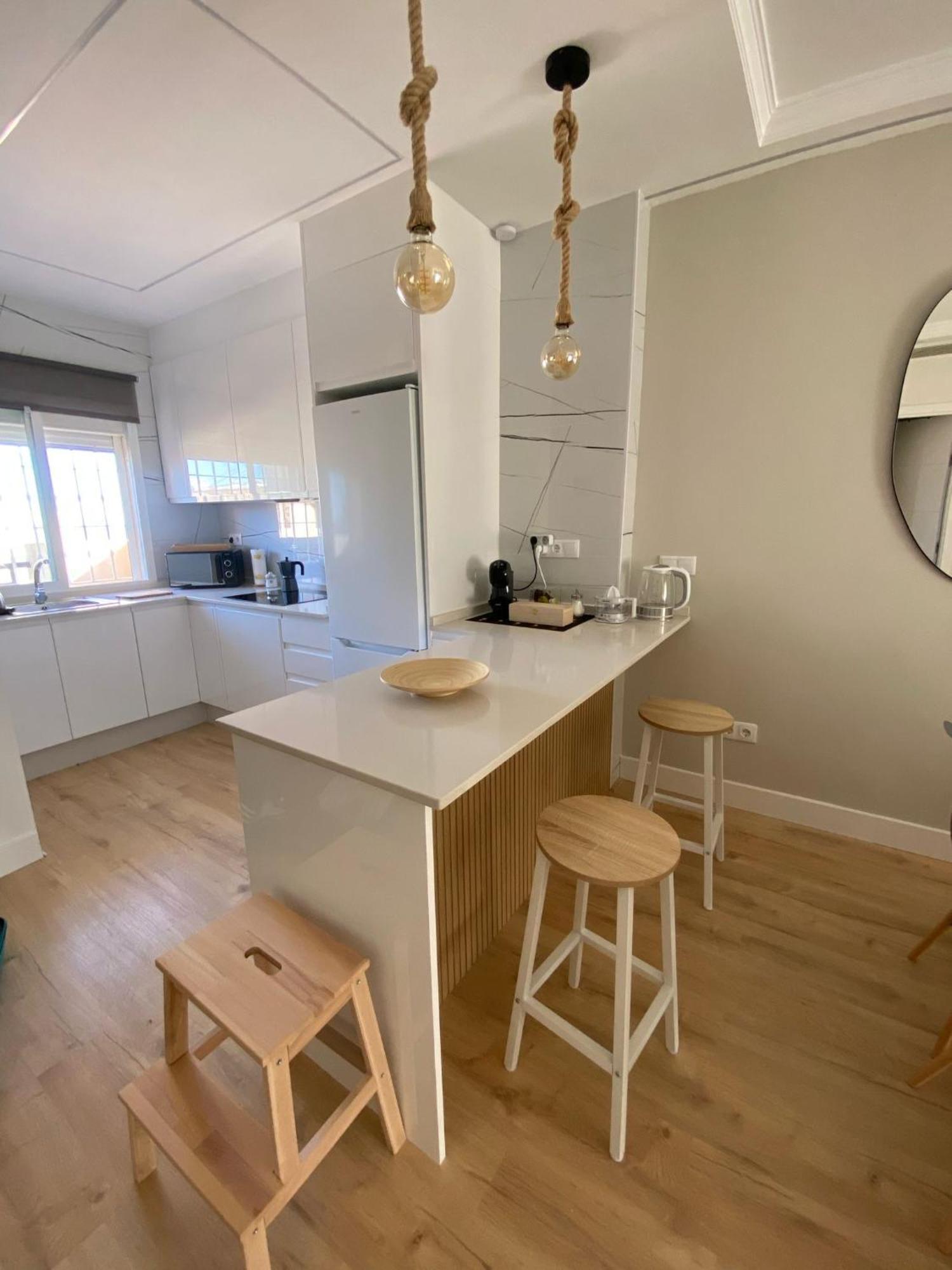 Apartment Fabuloso Apto 1-5 Personas Torrequebrada-benalmadena Piscina Terraza Parking Wi-fi *