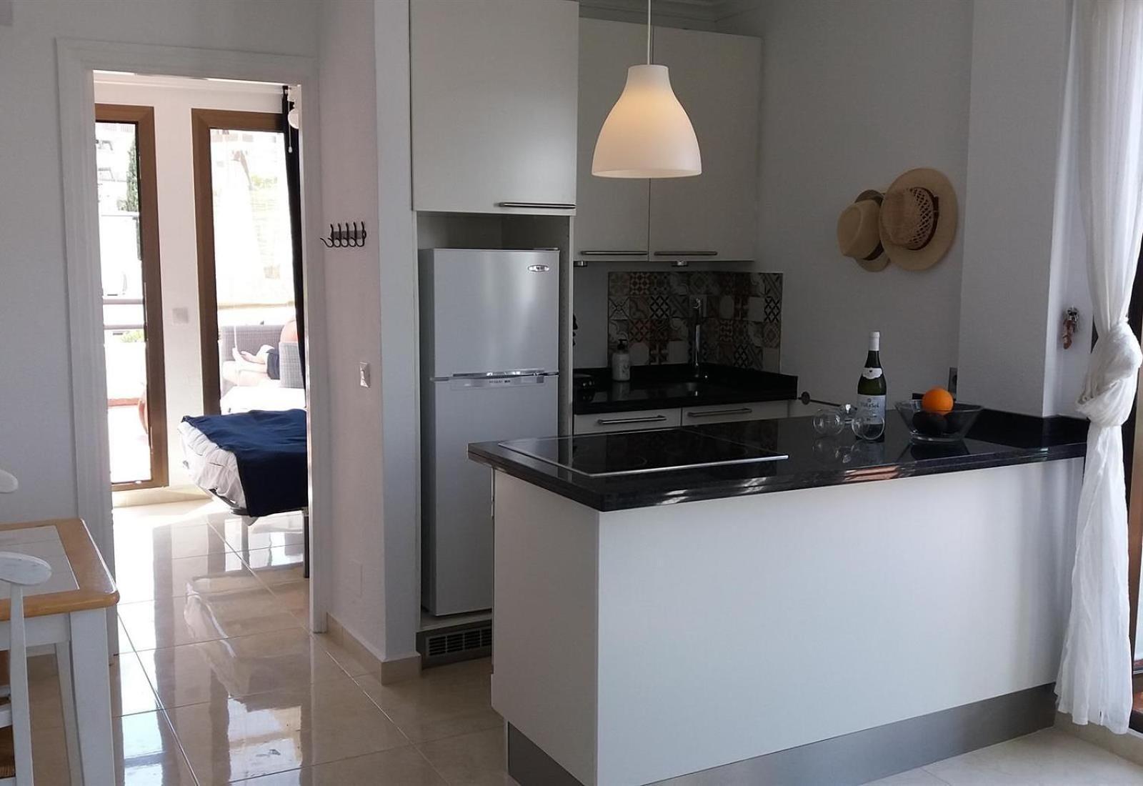 Apartment 2 Bed In Pueblo Evita Benalmadena