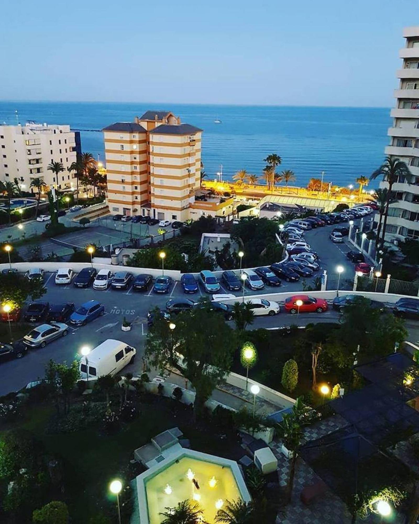 Spacious In Benalbeach With Sea Views Apartment *