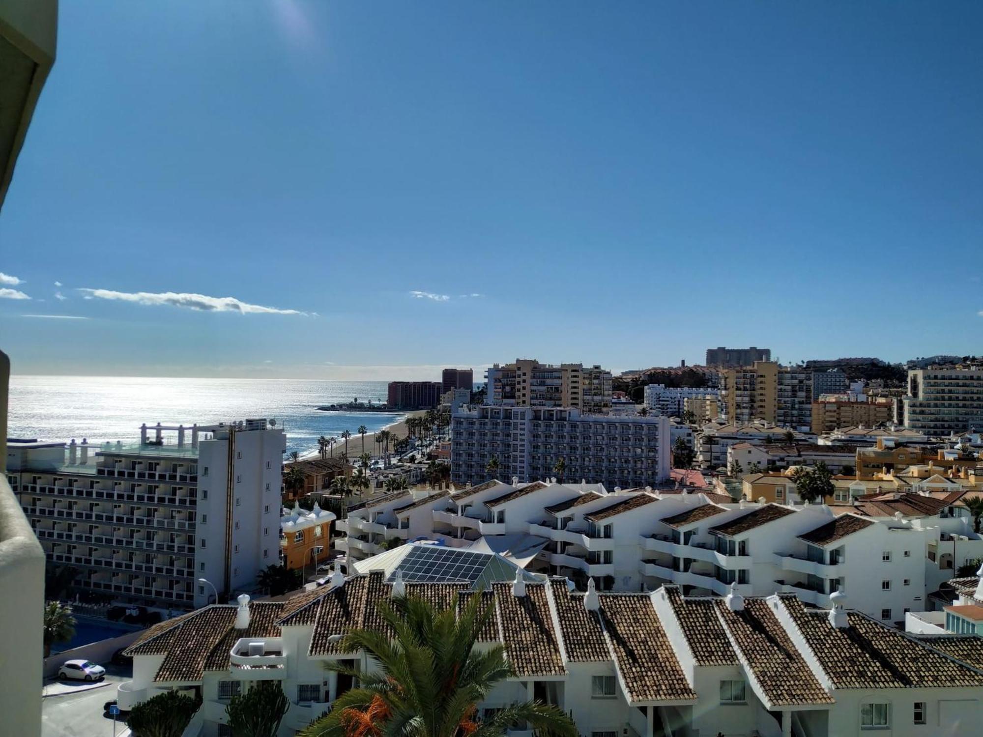 Deluxe In Benalbeach With Views Apartment
