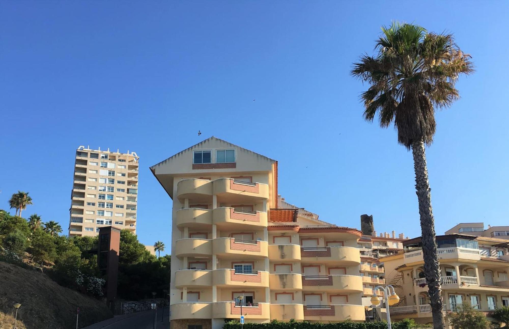 Large With Sea Views & Terrace