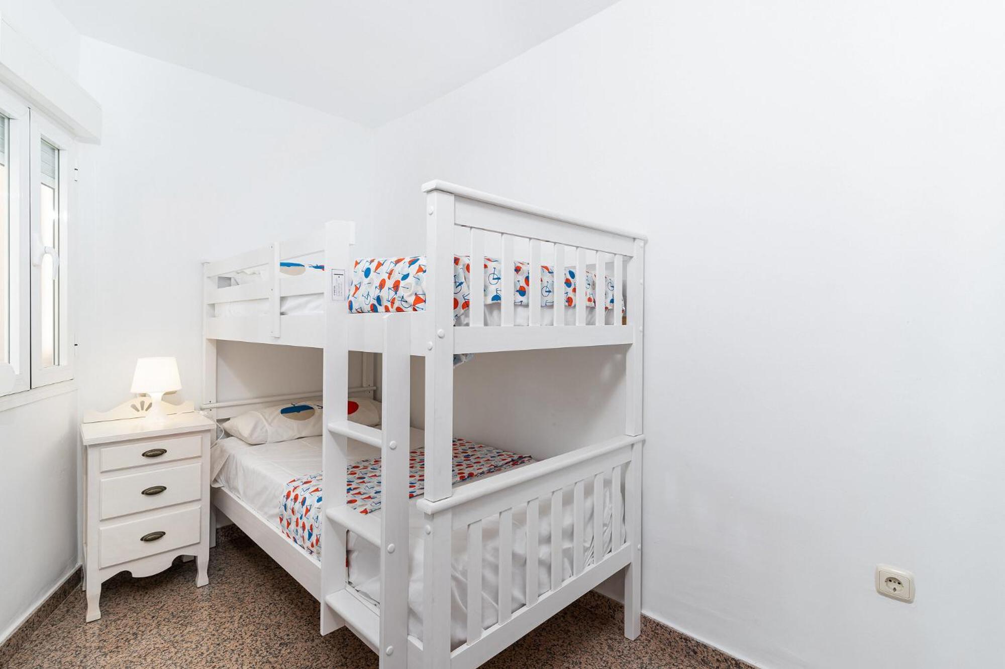 Nac8 - Bonito Con Vistas Al Mar 2 Dormitorios, Wifi, 3 Piscinas, Playa A 250 Metros Benalmadena