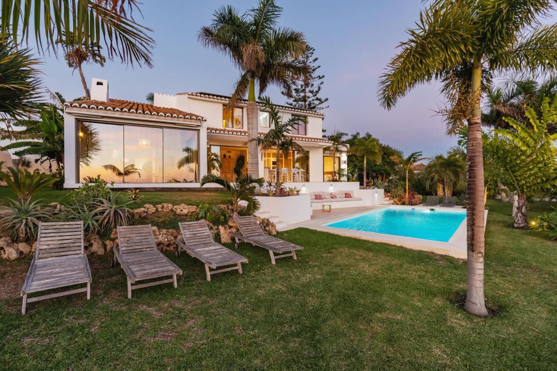 Bed & Breakfast In Eden Palm