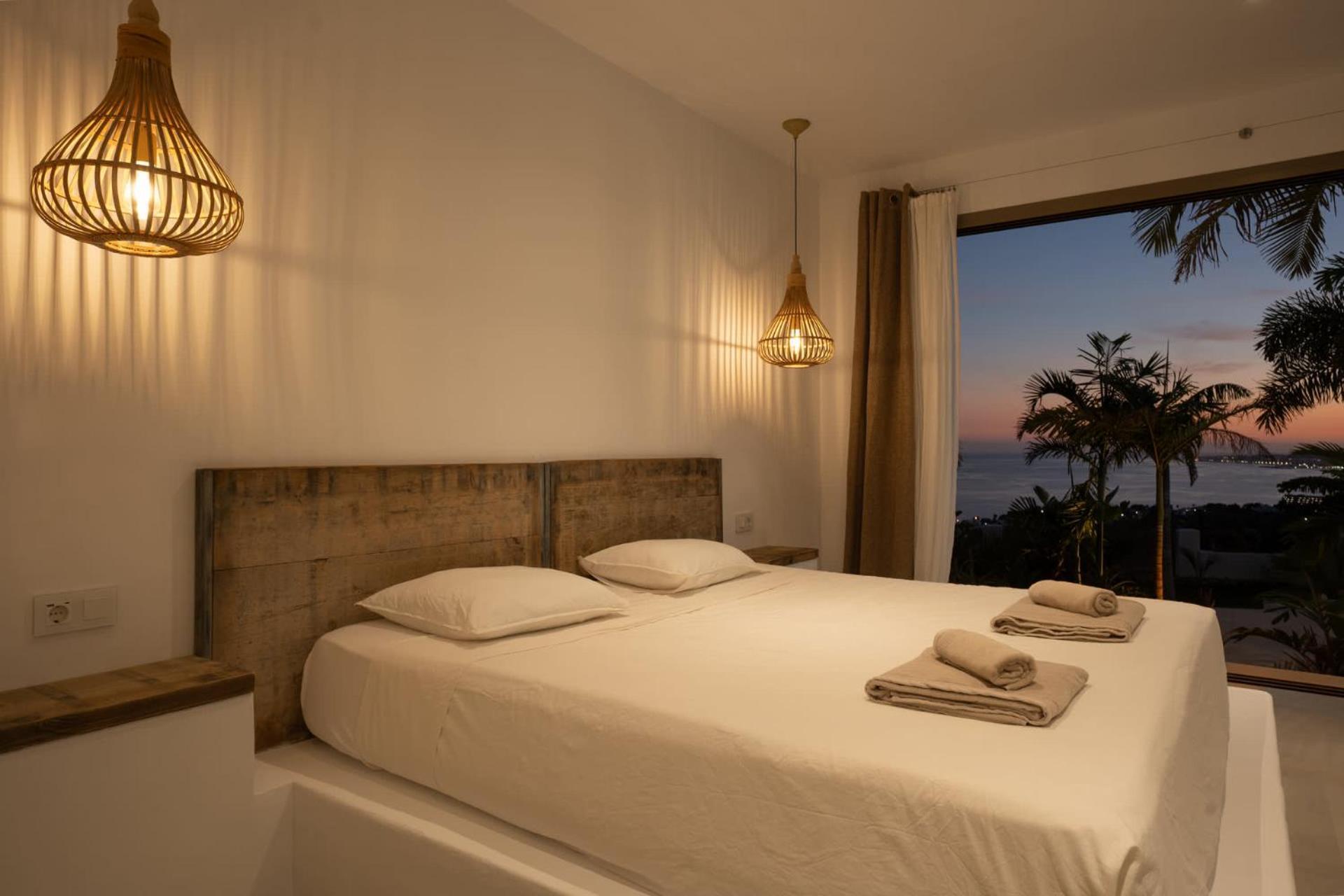 Bed & Breakfast In Eden Palm