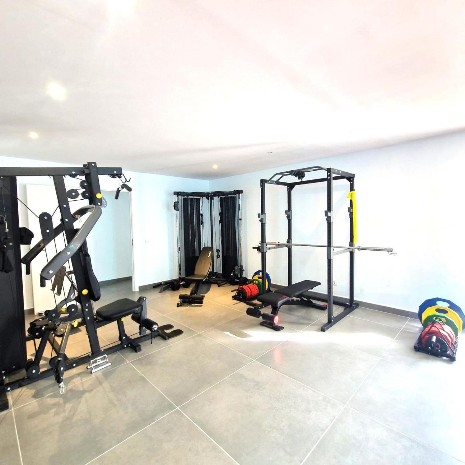 Stunning In With Amazing Views, Pool And Large Gym * Benalmadena