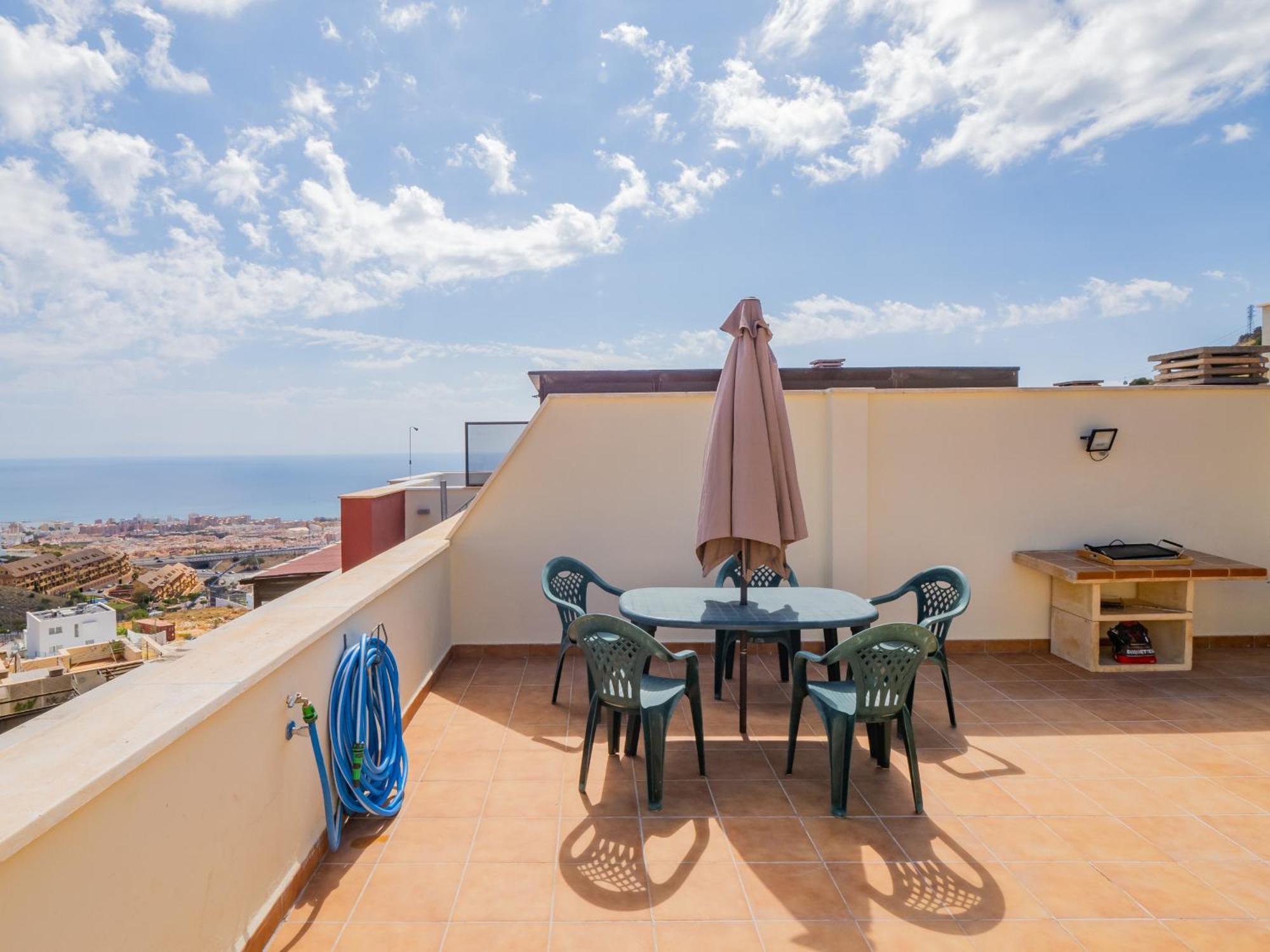 Apartment Cubo's Benalvistas Urban Love & 2 Free Parking Benalmadena