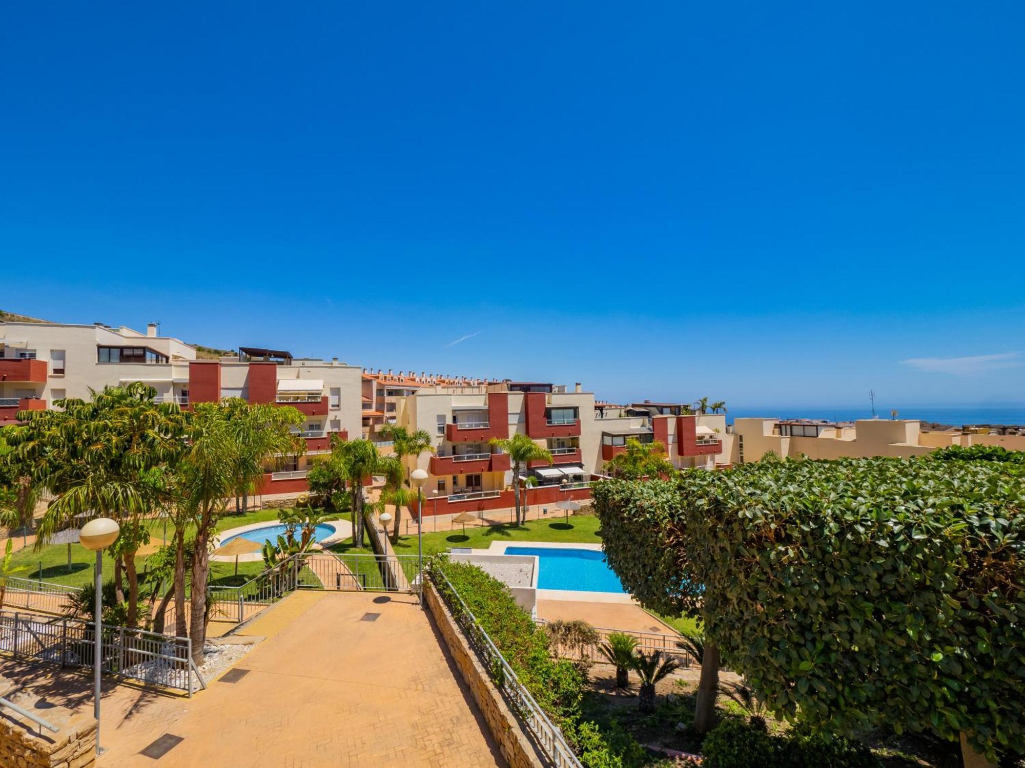 Apartment Cubo's Benalvistas Urban Love & 2 Free Parking Benalmadena