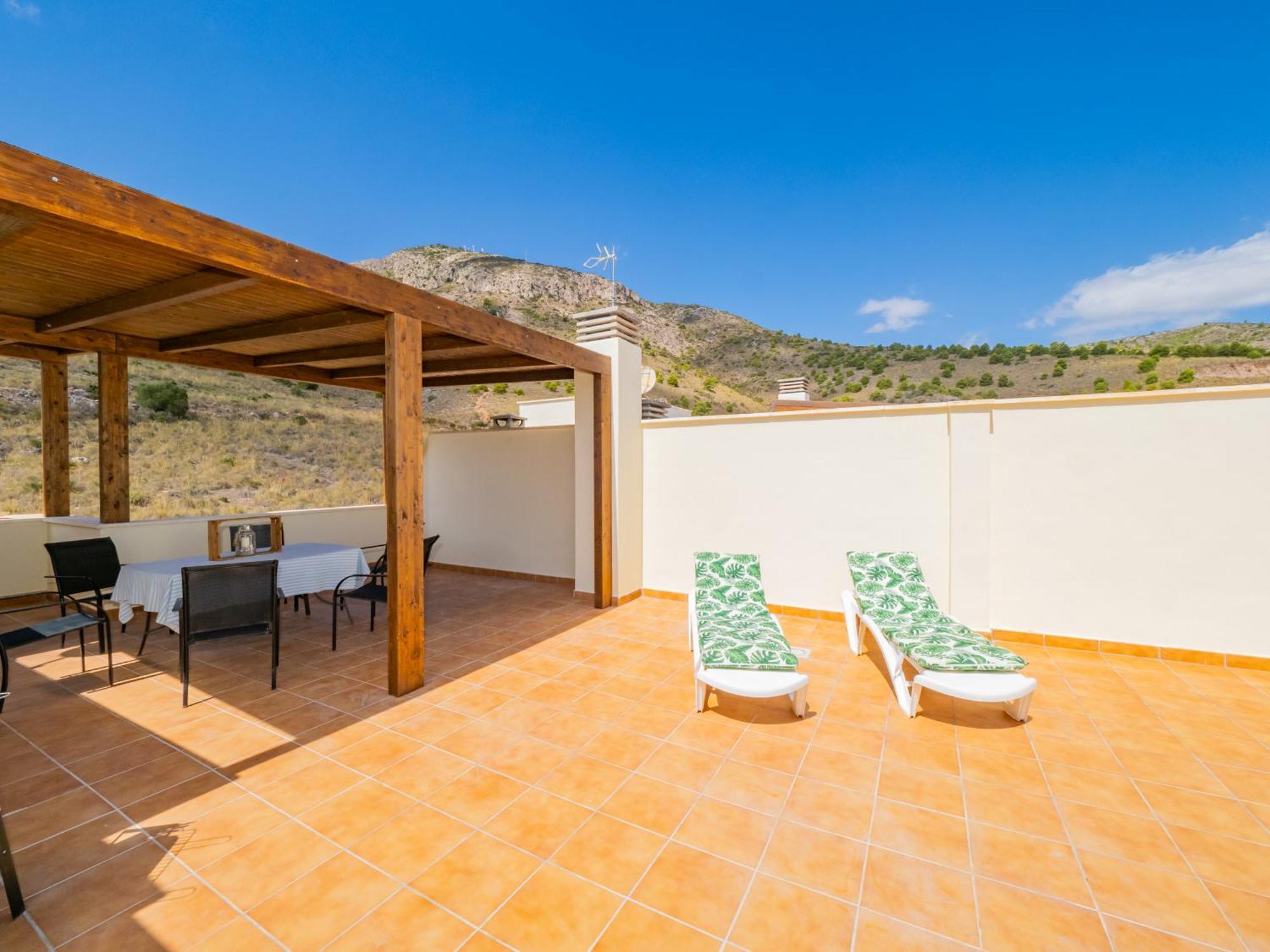 Apartment Cubo's Benalvistas Urban Love & 2 Free Parking *
