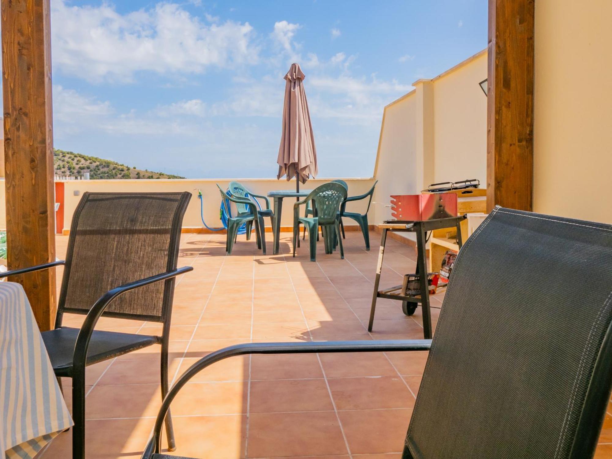 Cubo's Benalvistas Urban Love & 2 Free Parking