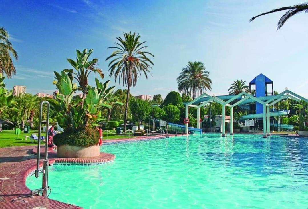 Appartement In Benalbeach 5 Pools Benalmádena