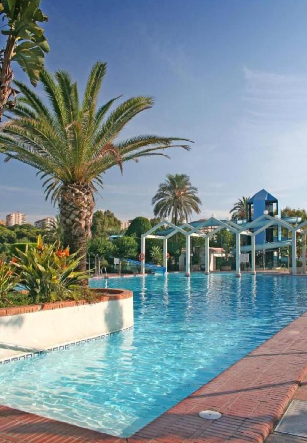 In Benalbeach 5 Pools Appartement Benalmádena