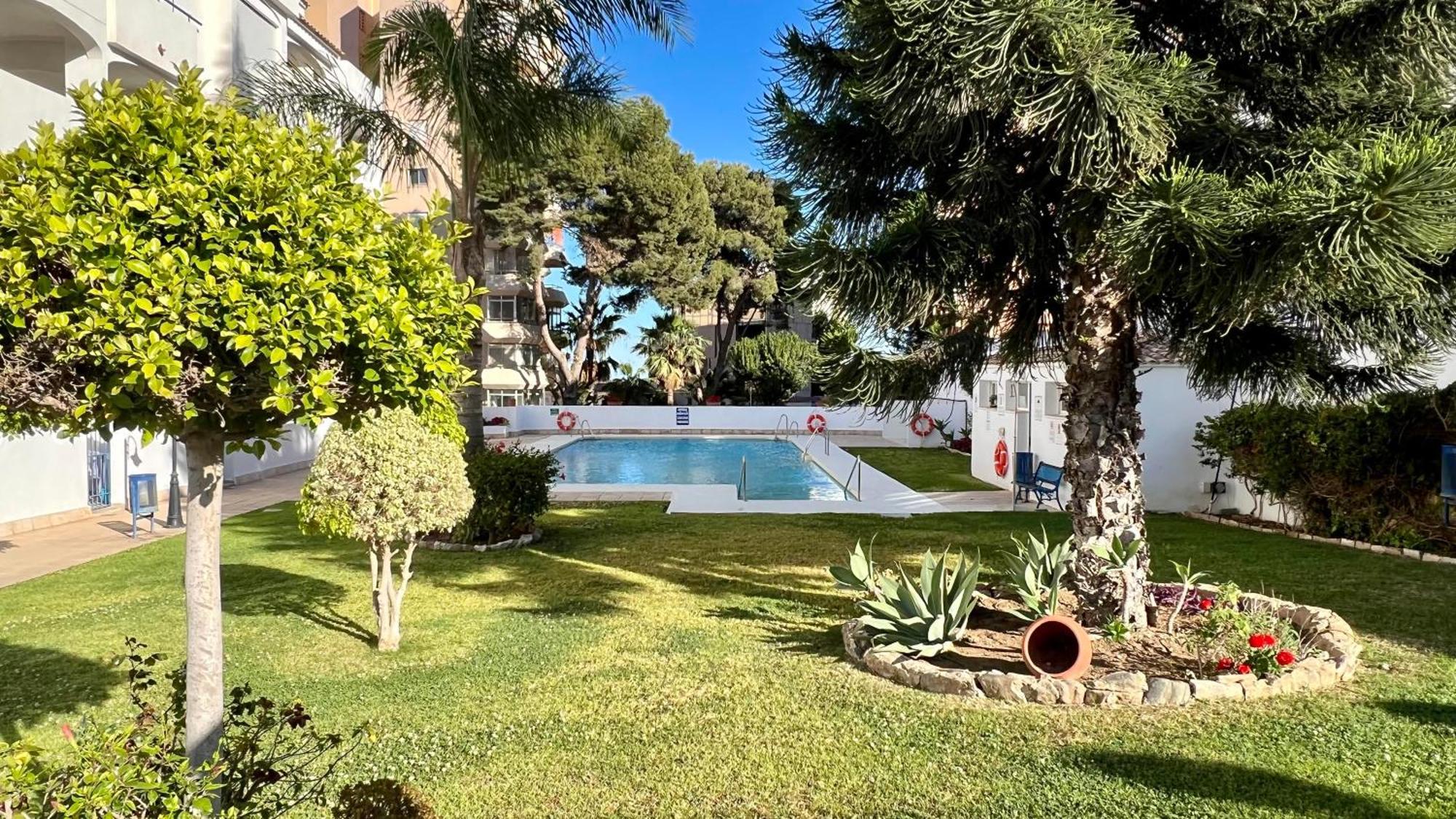Apartment Luxury Near Puerto Marina *